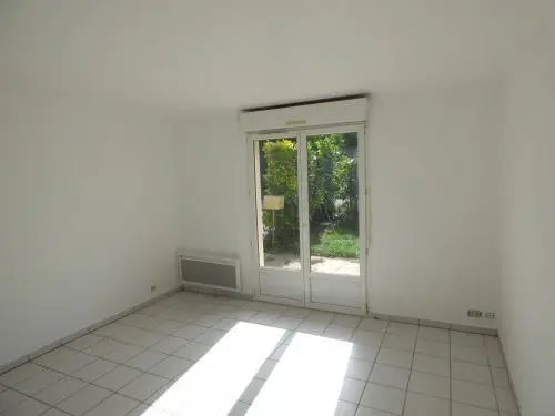 Maison à louer, 85m², Veaugues
