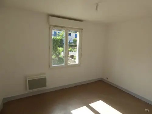 Maison à louer, 85m², Veaugues