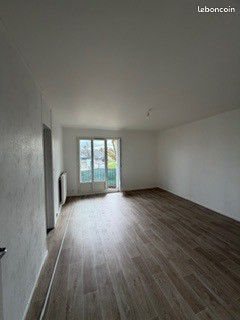 Appartement à louer, 56m², Marseilles-lès-Aubigny