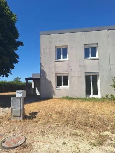 Maison à louer, 87m², Vallenay
