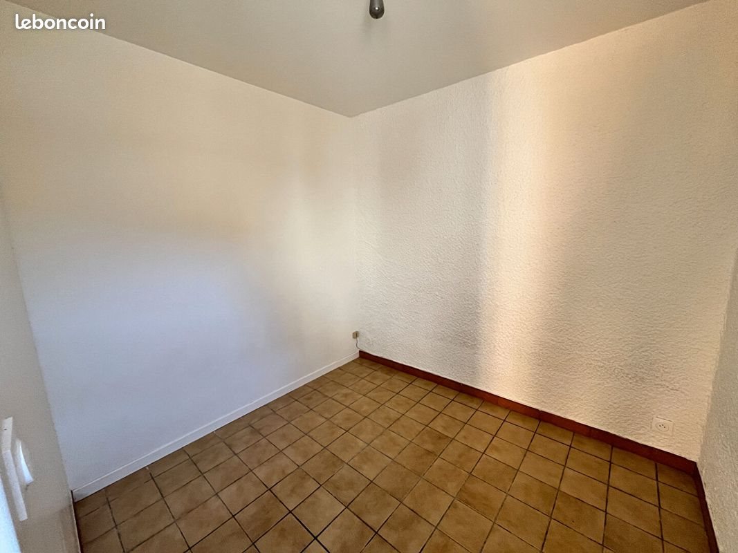 Appartement à louer, 35m², L'Isle-Jourdain