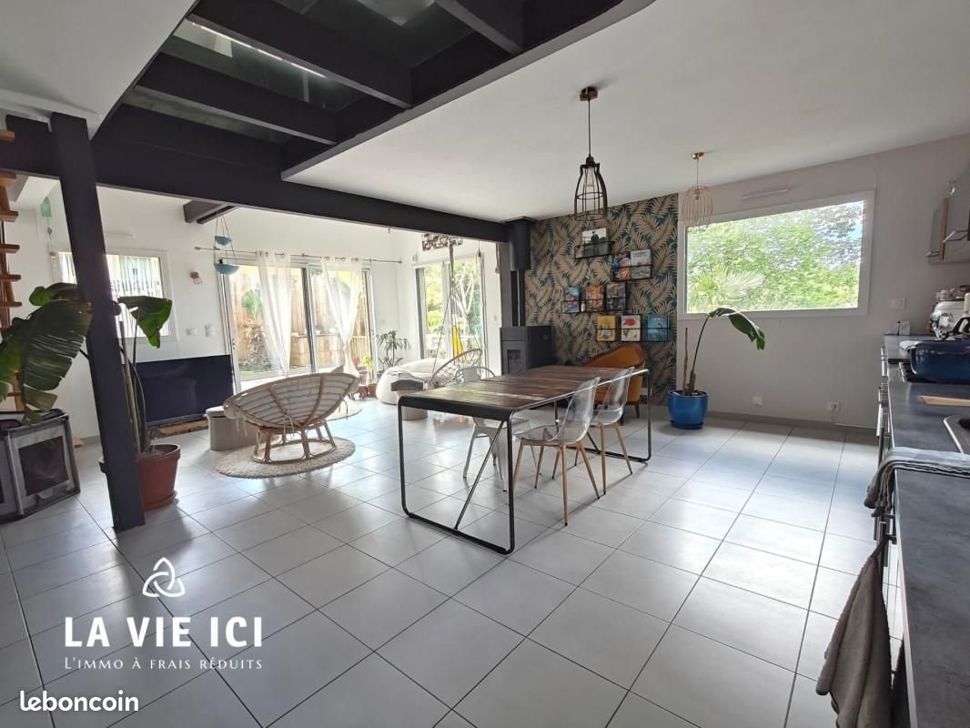 Maison à vendre, 117m², Ploemel