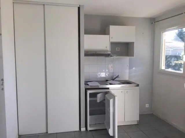 Maison à louer, 35m², Lamothe-Montravel