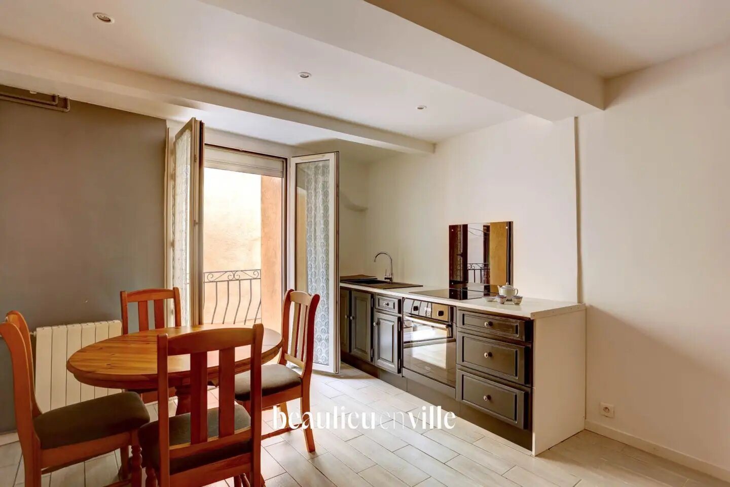 Appartement à vendre, 90m², Trets