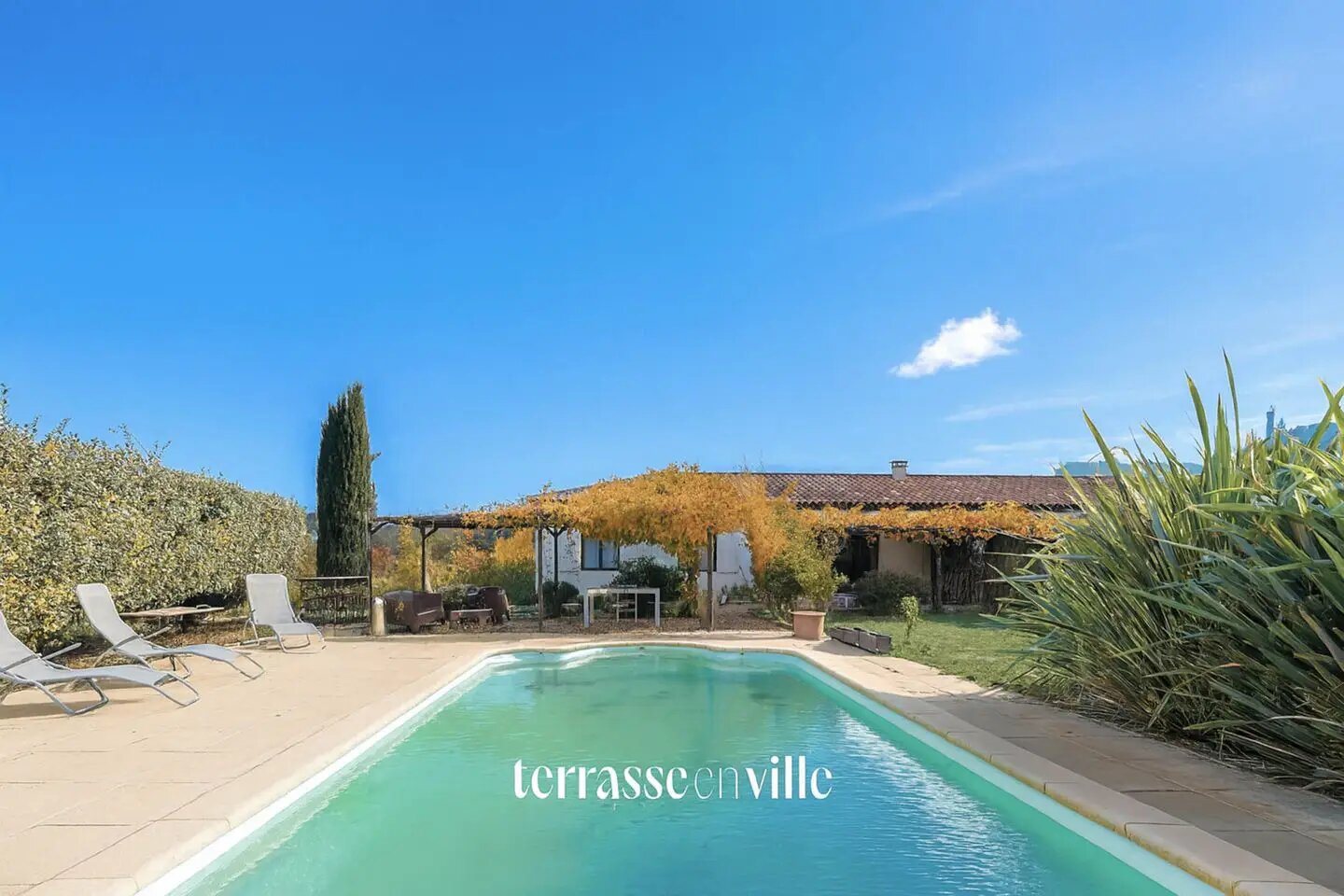 Maison à vendre, 250m², Simiane-Collongue