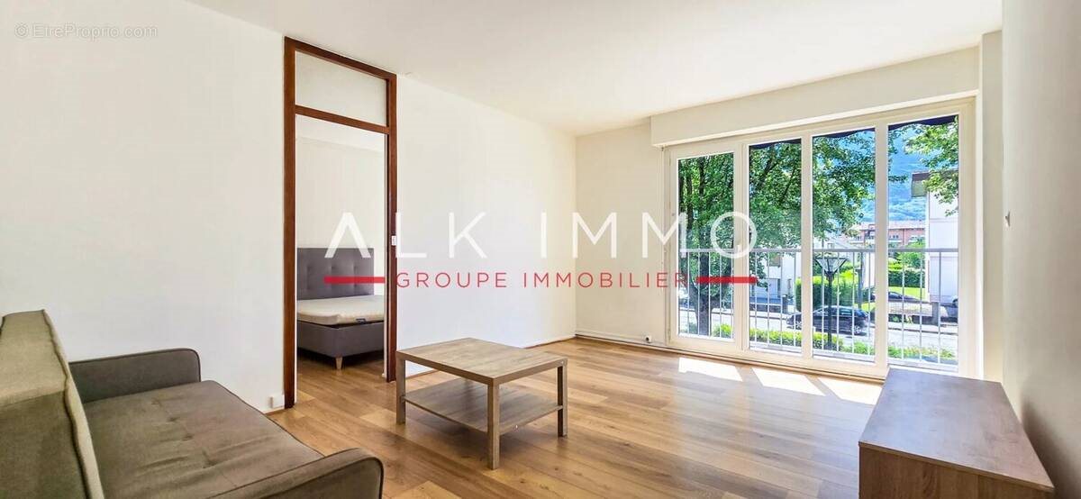 Appartement à vendre, 57m², Cluses