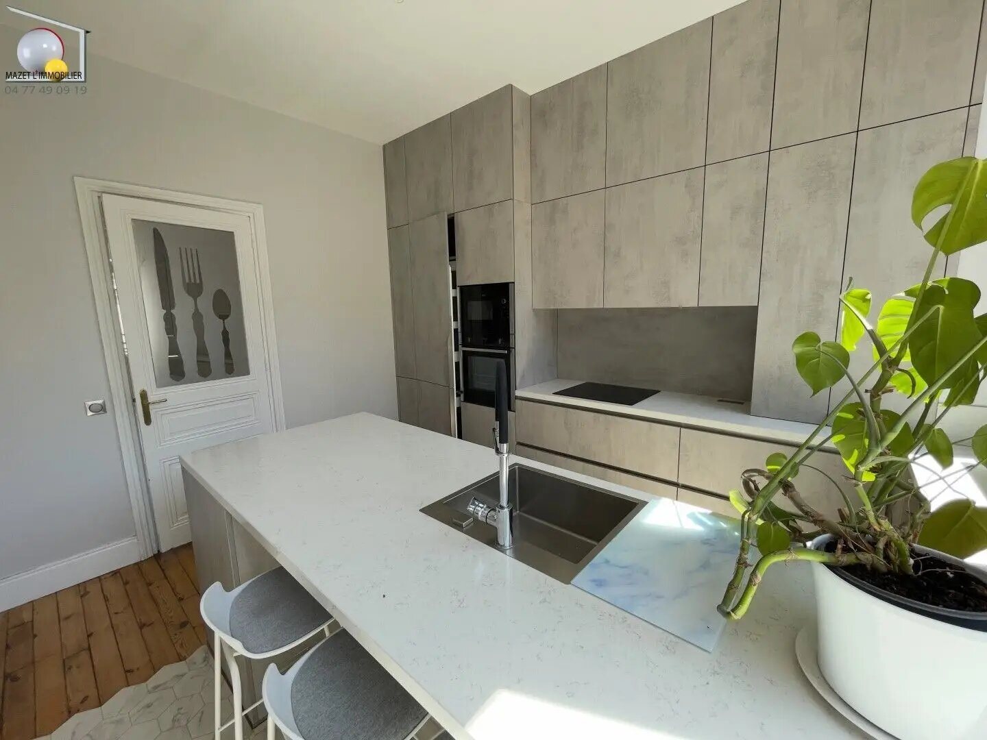 Appartement à vendre, 291m², Saint-Étienne