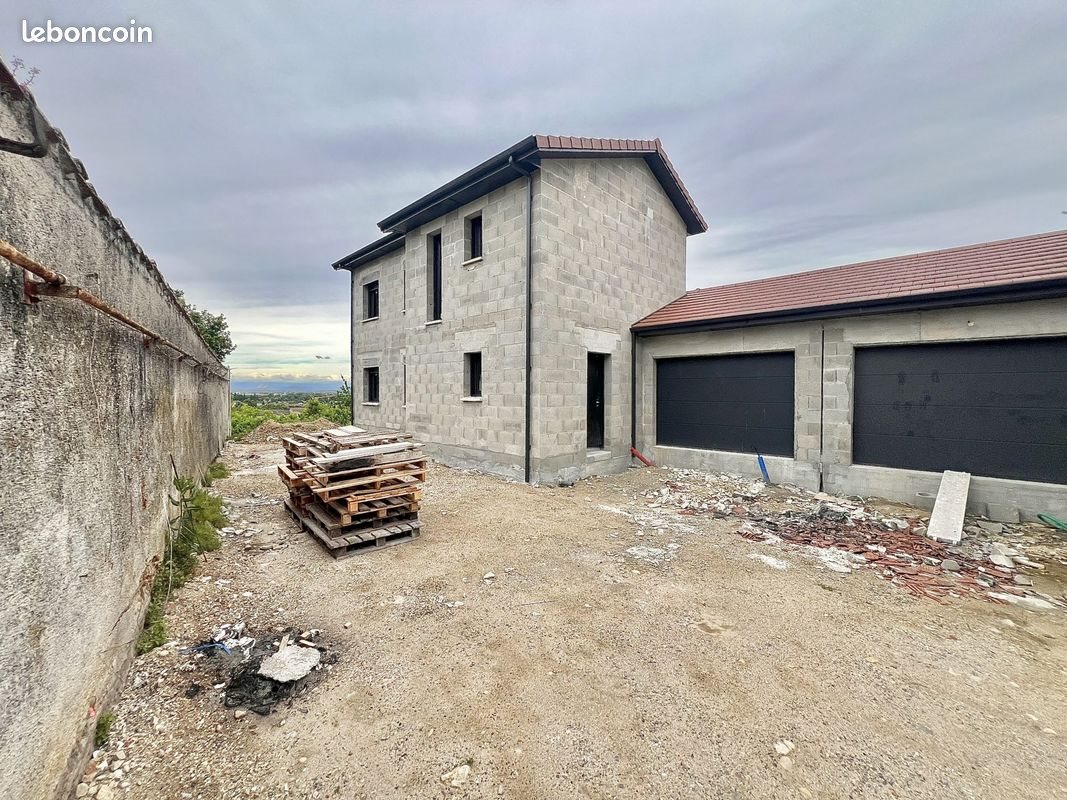 Maison à vendre, 92m², Montluel