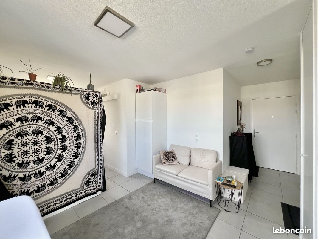 Appartement à vendre, 33m², Pont-de-Chéruy