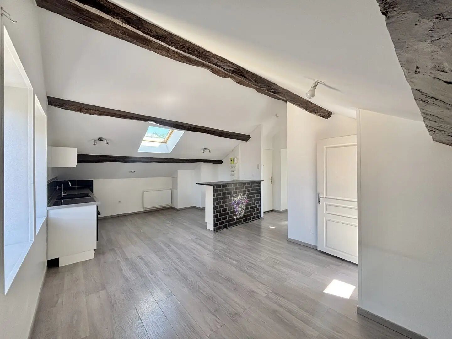 Appartement à vendre, 68m², Pont-de-Chéruy