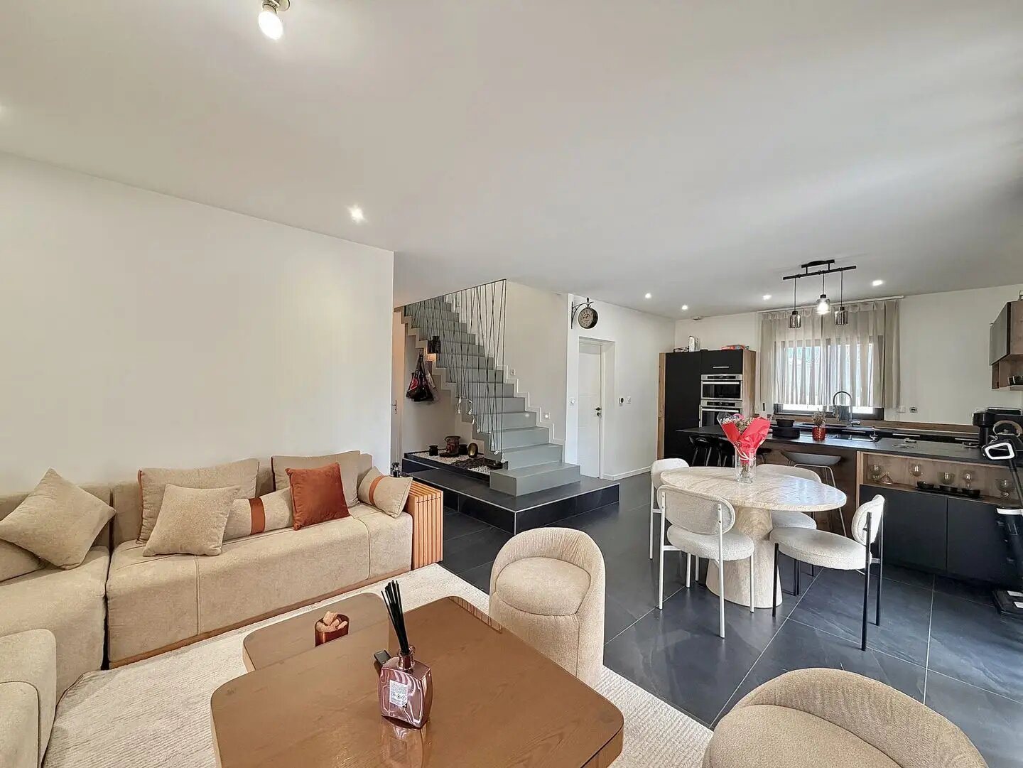 Maison à vendre, 110m², Pont-de-Chéruy