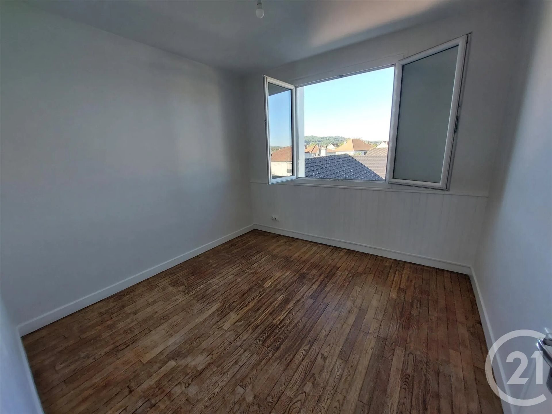 Appartement à louer, 77m², Brive-la-Gaillarde