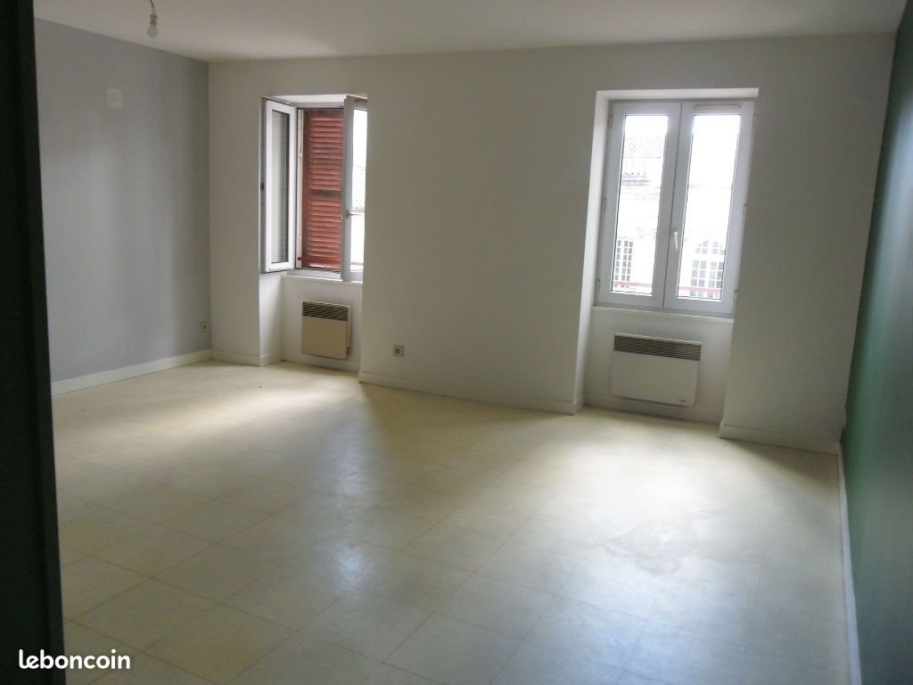 Appartement à louer, 47m², Mâcon