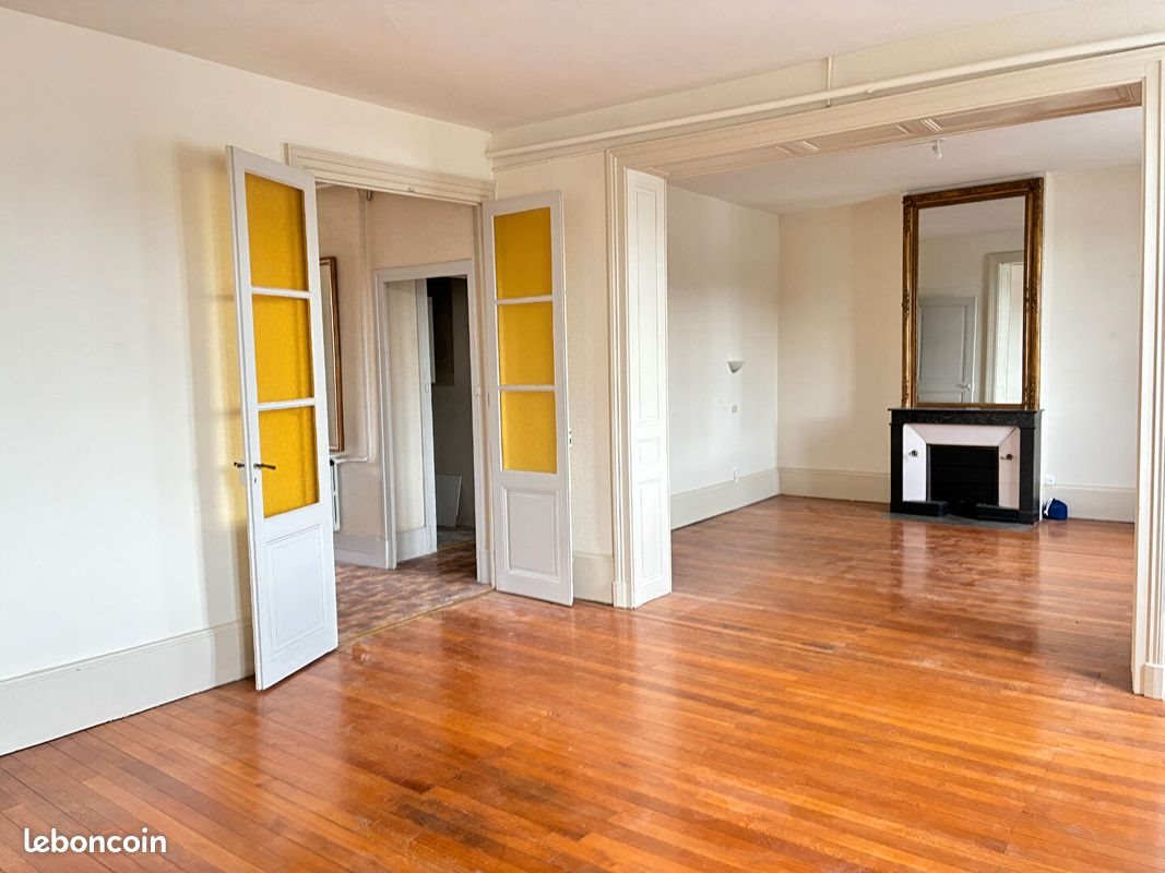 Appartement à louer, 121m², Mâcon