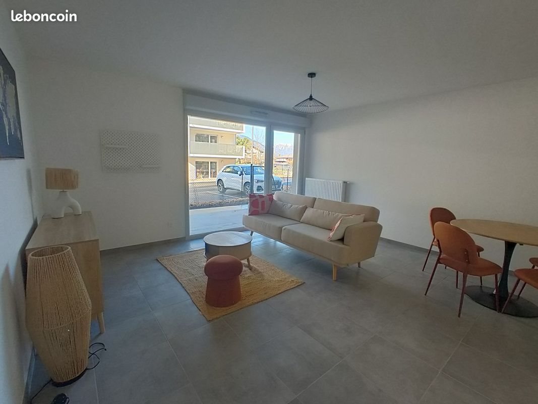 Appartement à louer, 47m², Scionzier