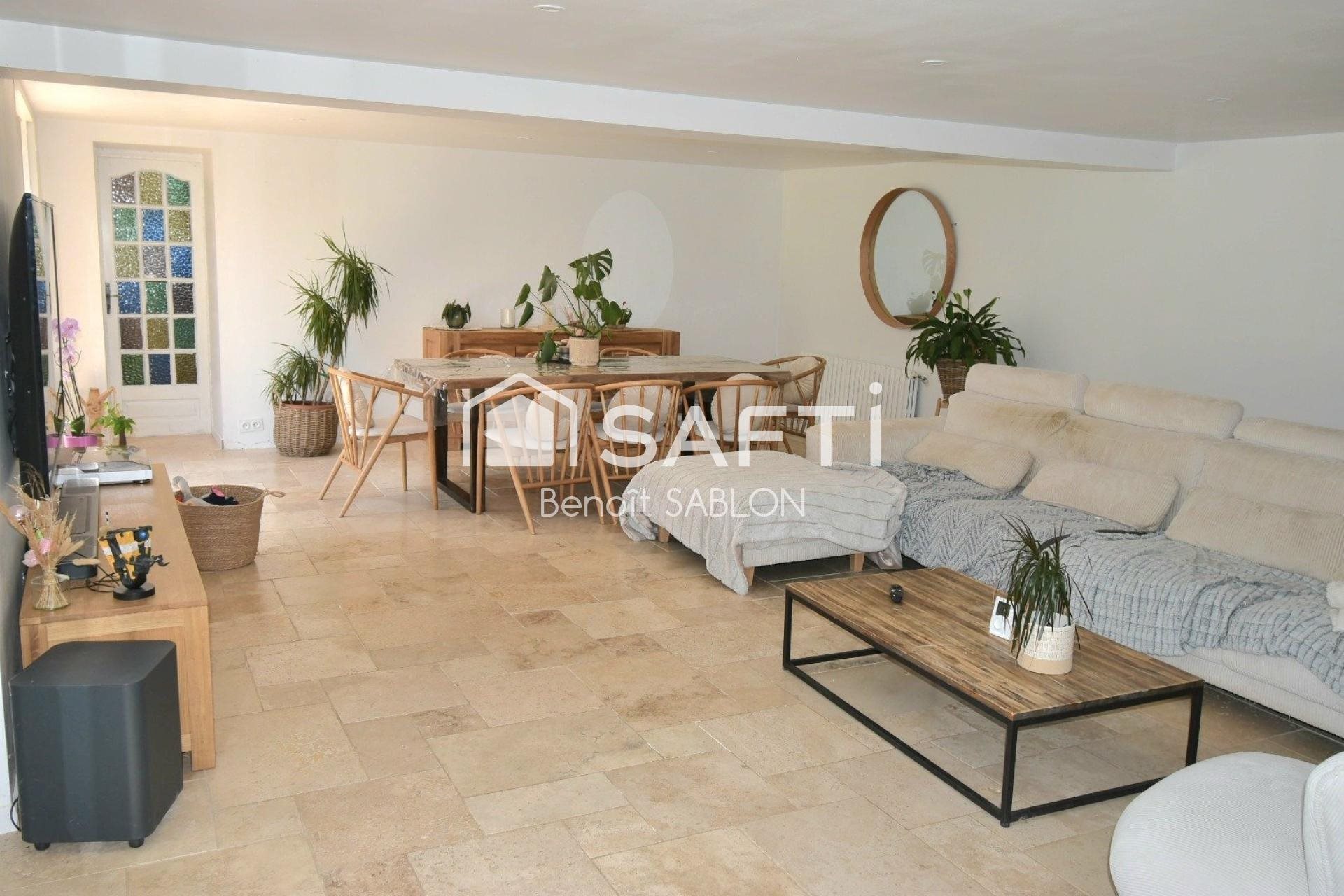 Maison à vendre, 200m², Les Trois-Pierres