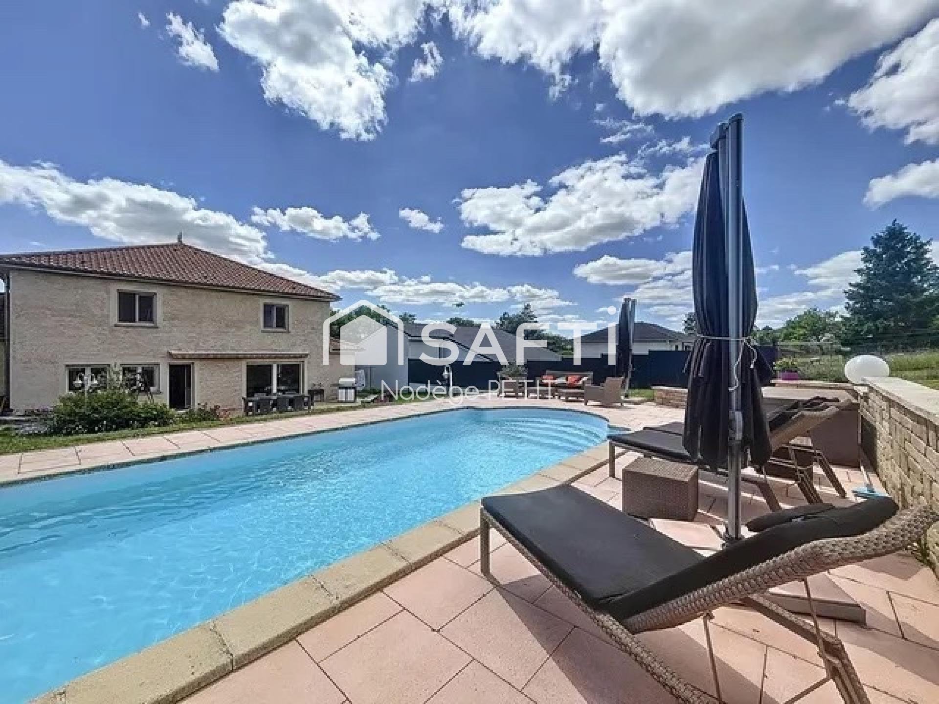 Maison à vendre, 231m², Pournoy-la-Grasse