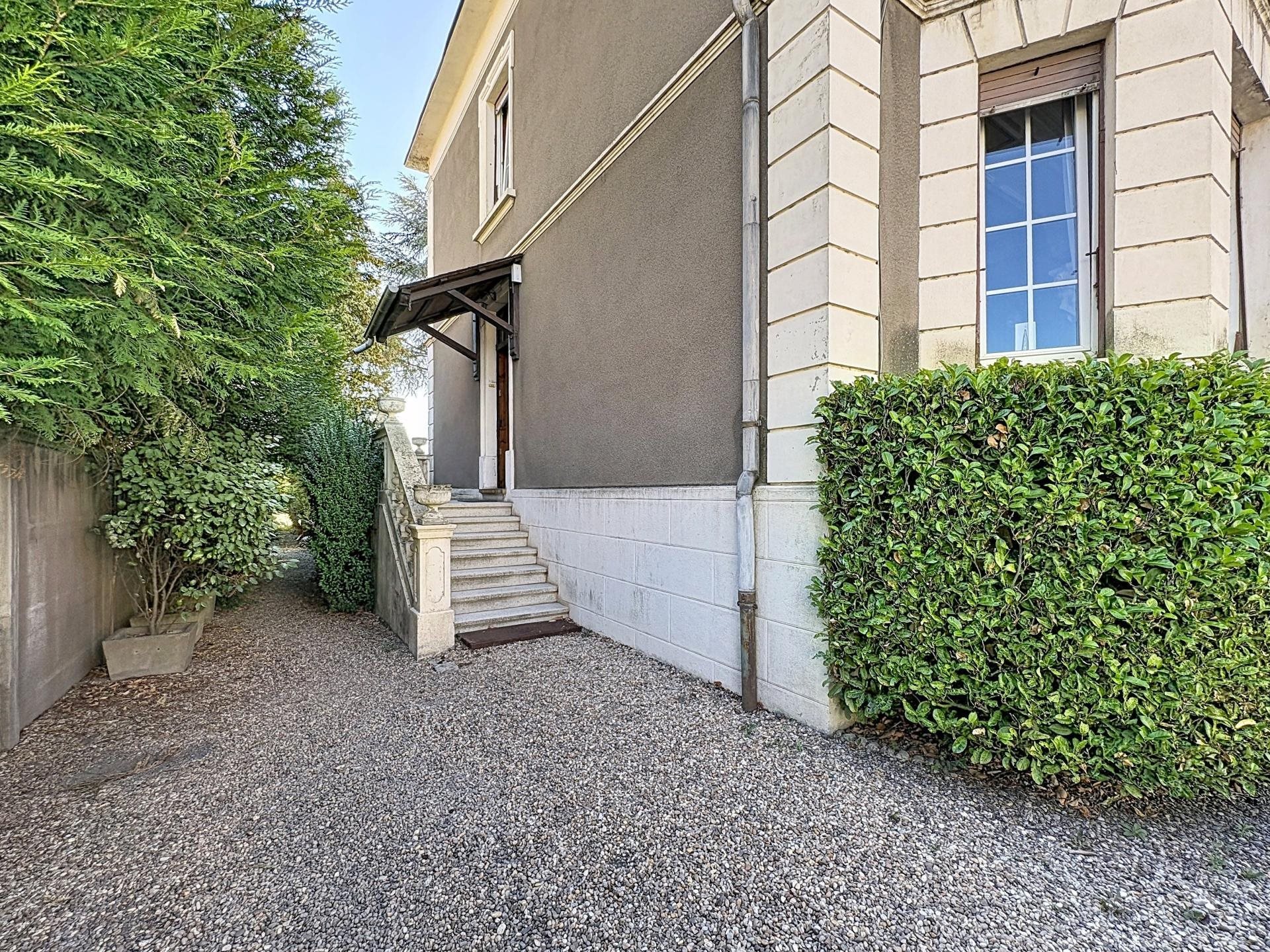 Maison à vendre, 142m², Uckange