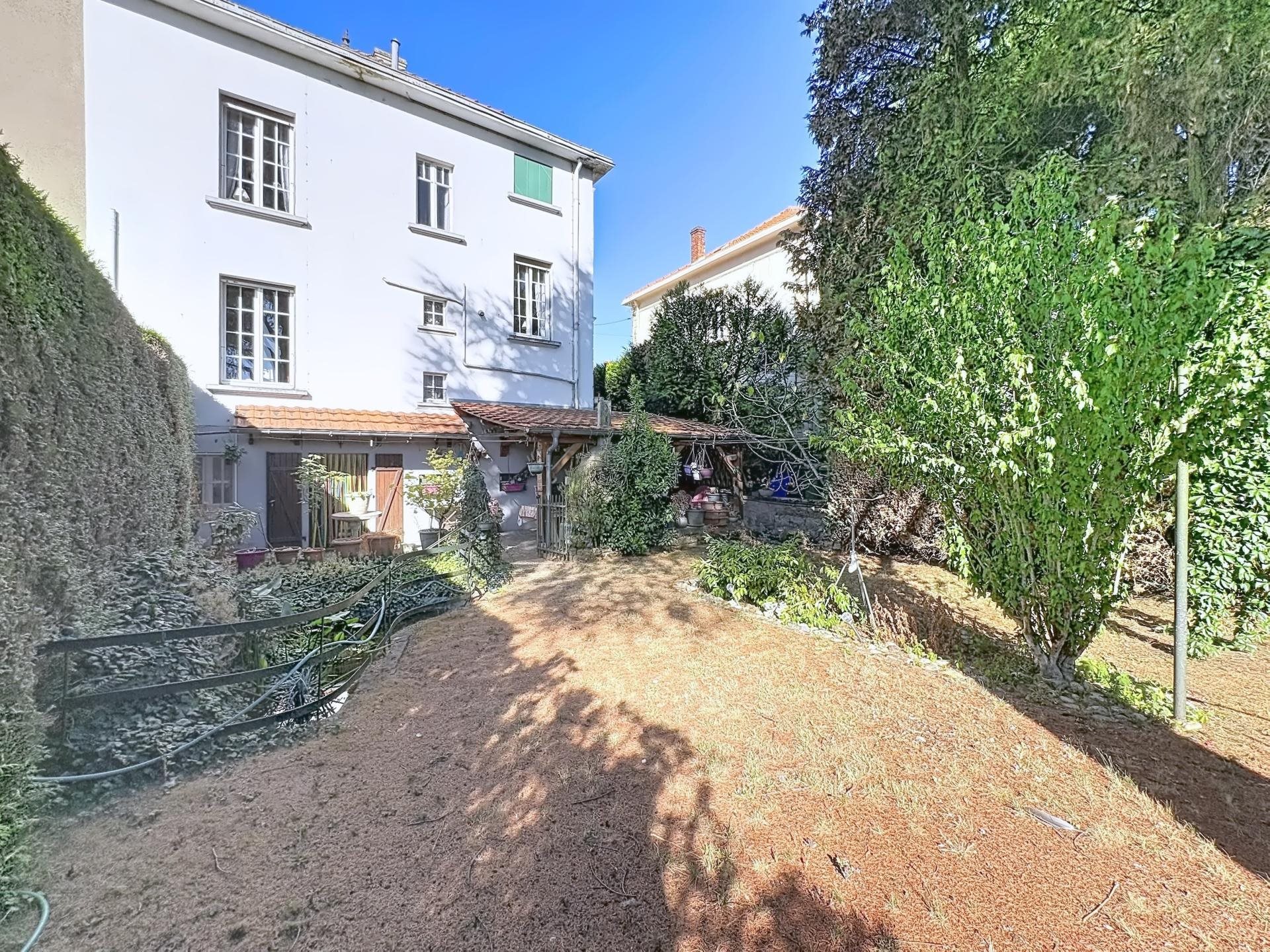 Maison à vendre, 142m², Uckange