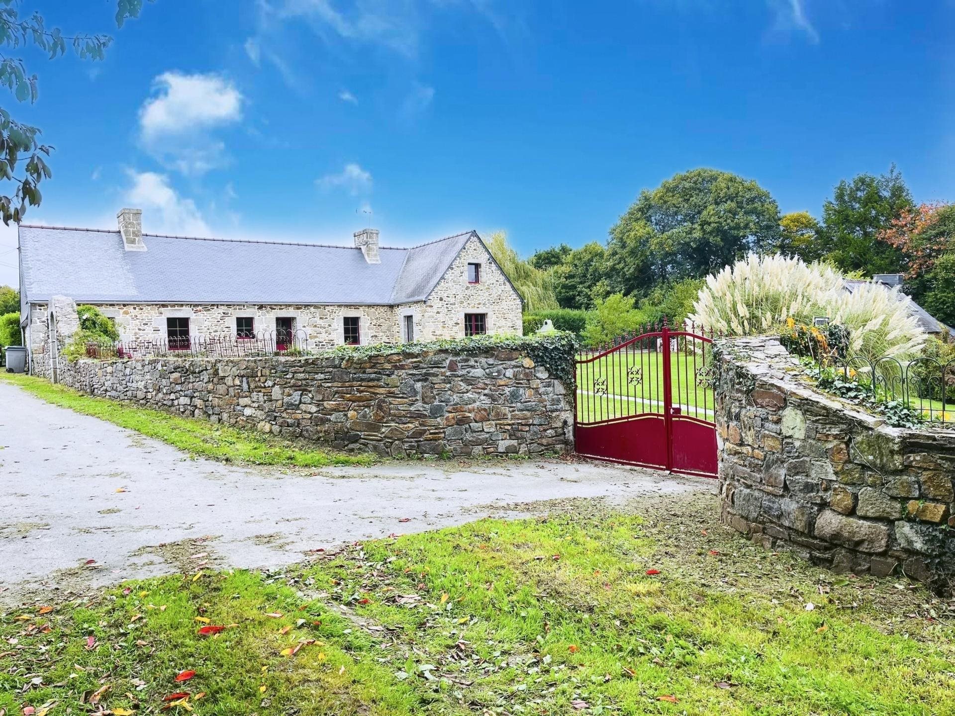 Maison à vendre, 164m², Bégard