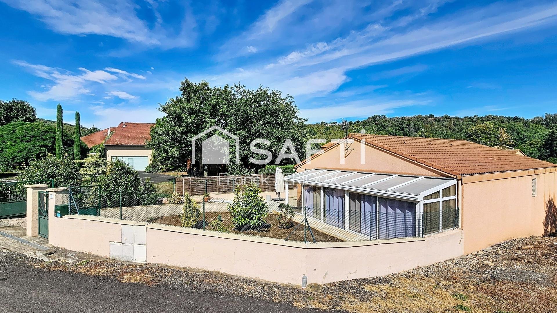Maison à vendre, 99m², Neschers