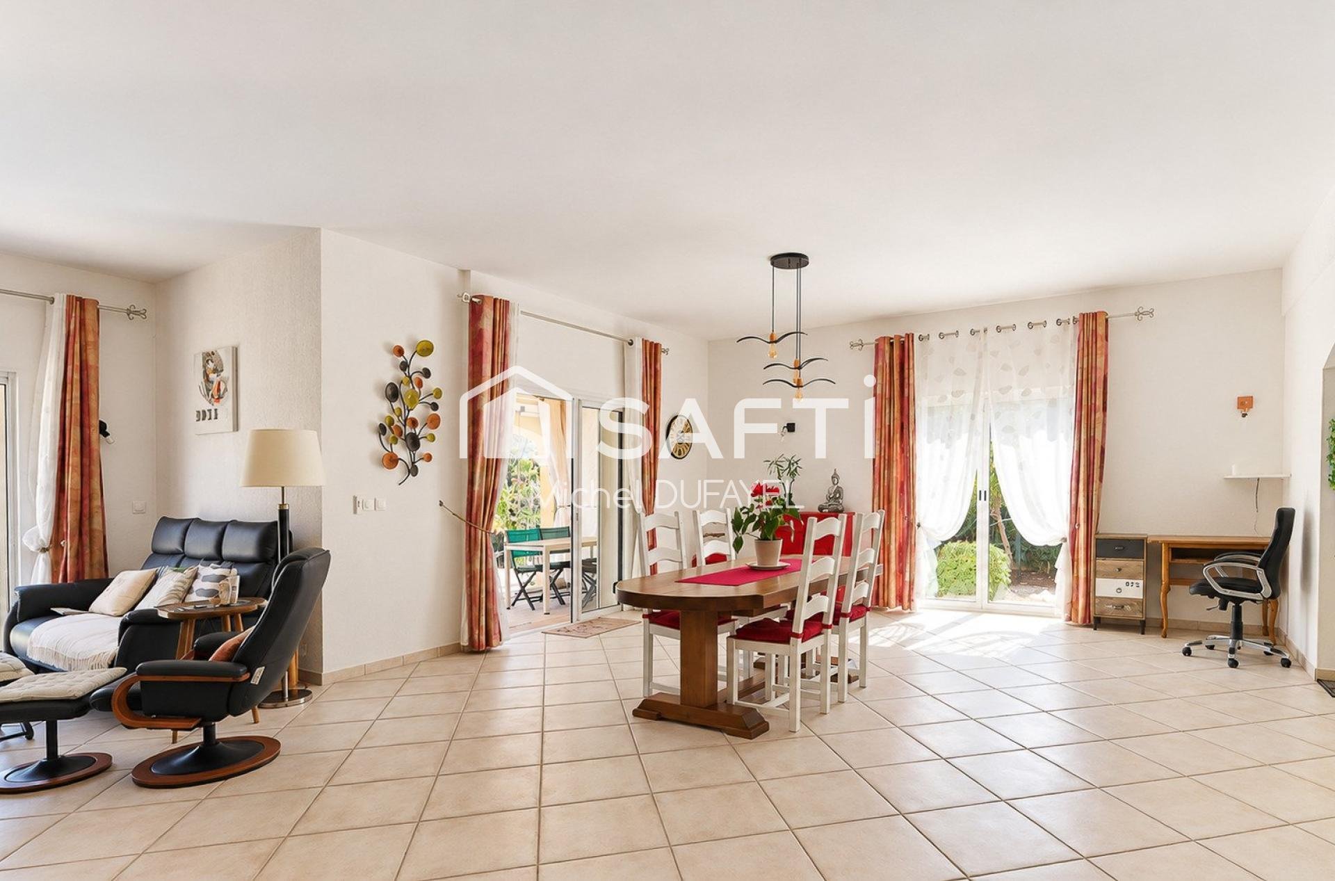 Maison à vendre, 135m², Fréjus