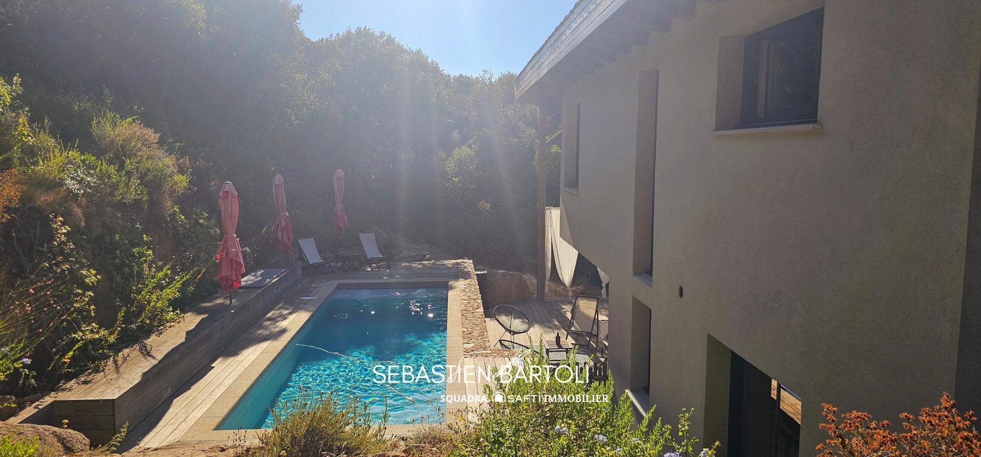 Maison à vendre, 113m², Figari