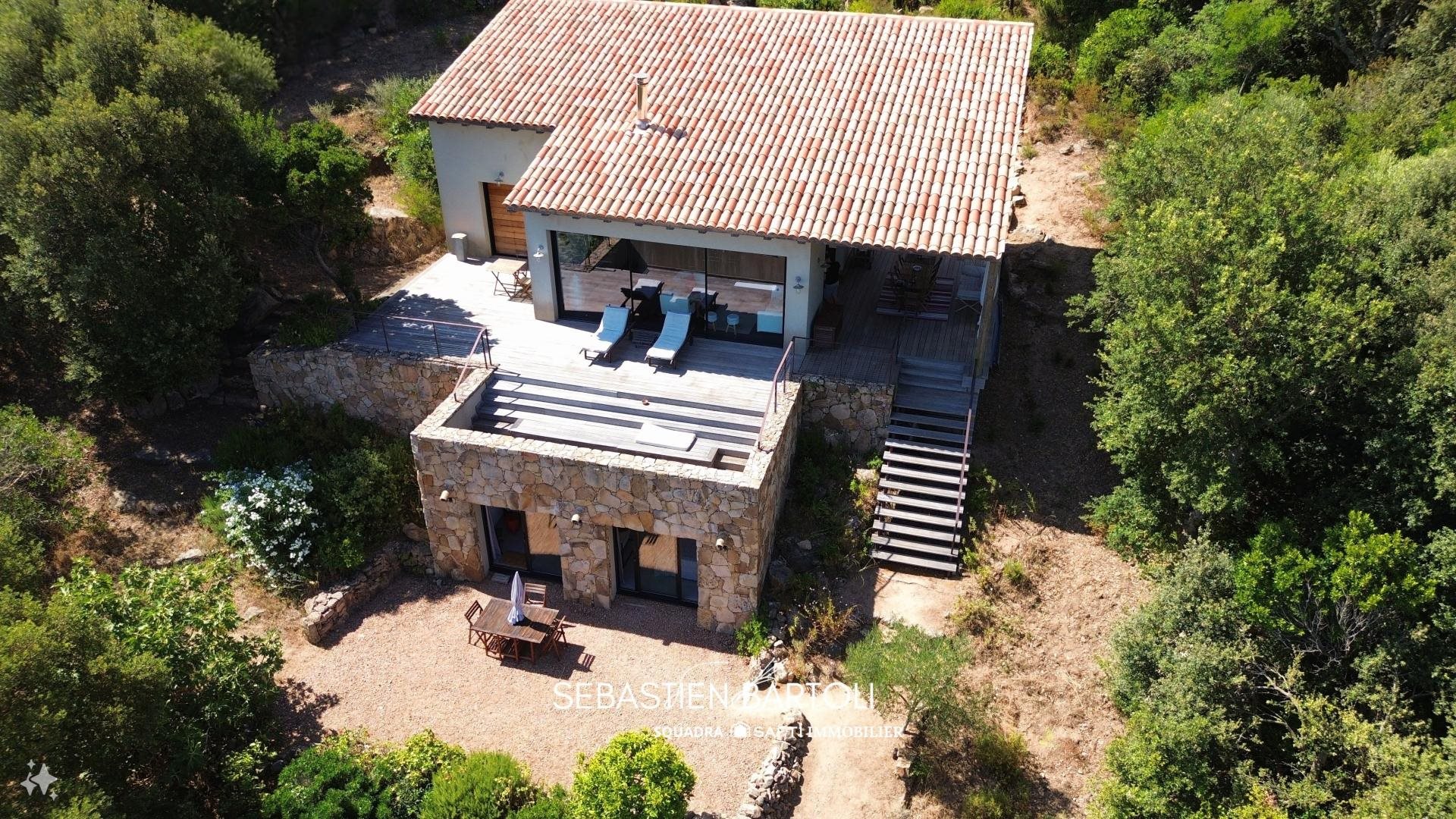 Maison à vendre, 113m², Figari