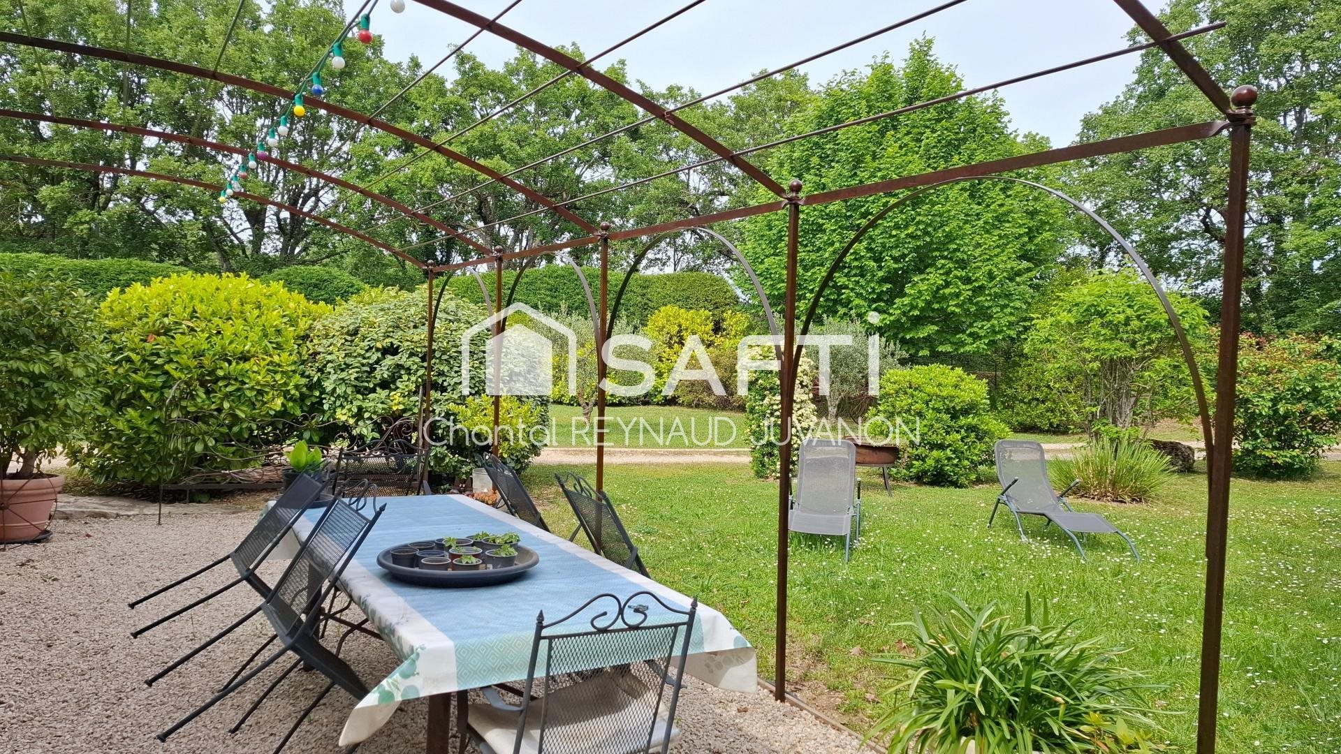 Maison à vendre, 231m², Caseneuve