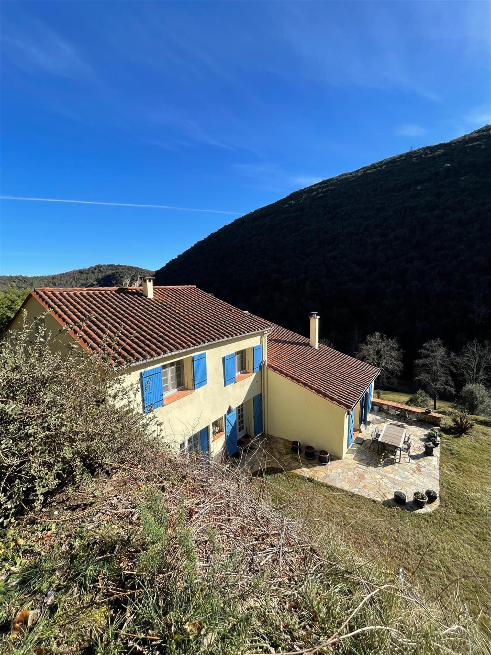 Maison à vendre, 260m², Corsavy