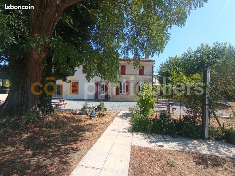 Maison à vendre, 280m², Les Artigues-de-Lussac