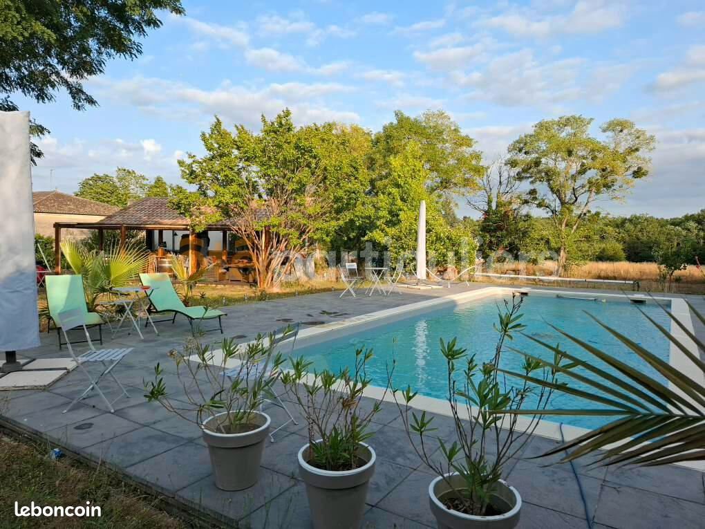 Maison à vendre, 280m², Les Artigues-de-Lussac