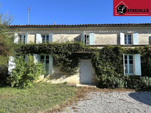 Maison 5 pièces 178 m² · à Mazerolles · 178 m² · 190 800 €