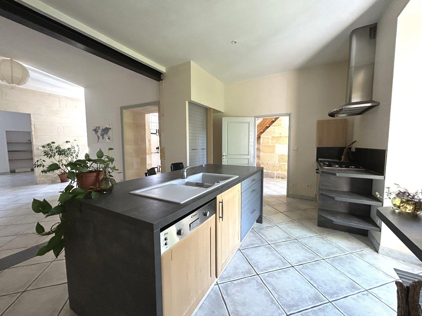 Maison à vendre, 213m², Gémozac