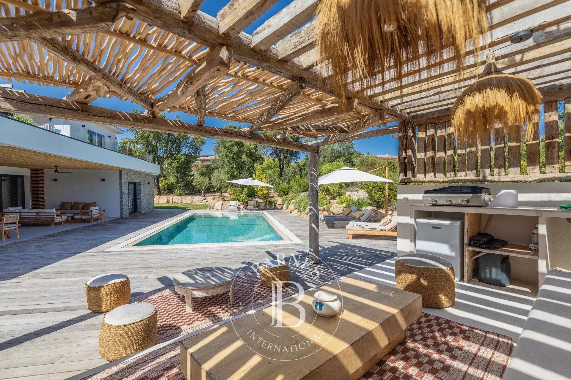 Maison à louer, 230m², Sainte-Lucie de Porto-Vecchio