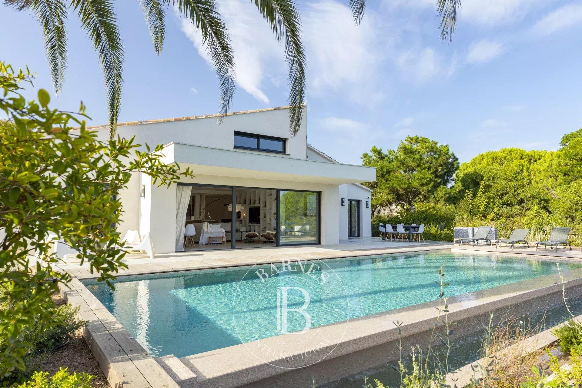 Maison à louer, 180m², Porto-Vecchio