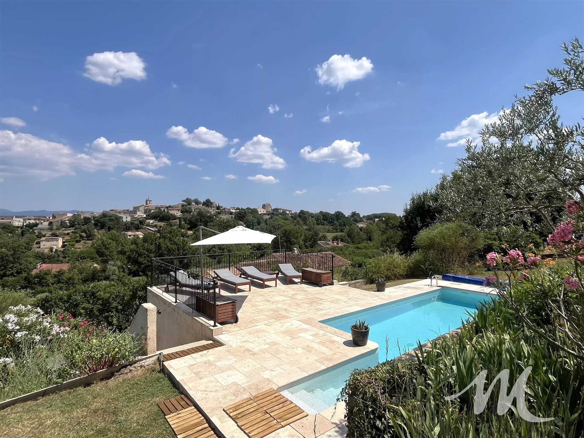 Maison à vendre, 195m², Montmeyan