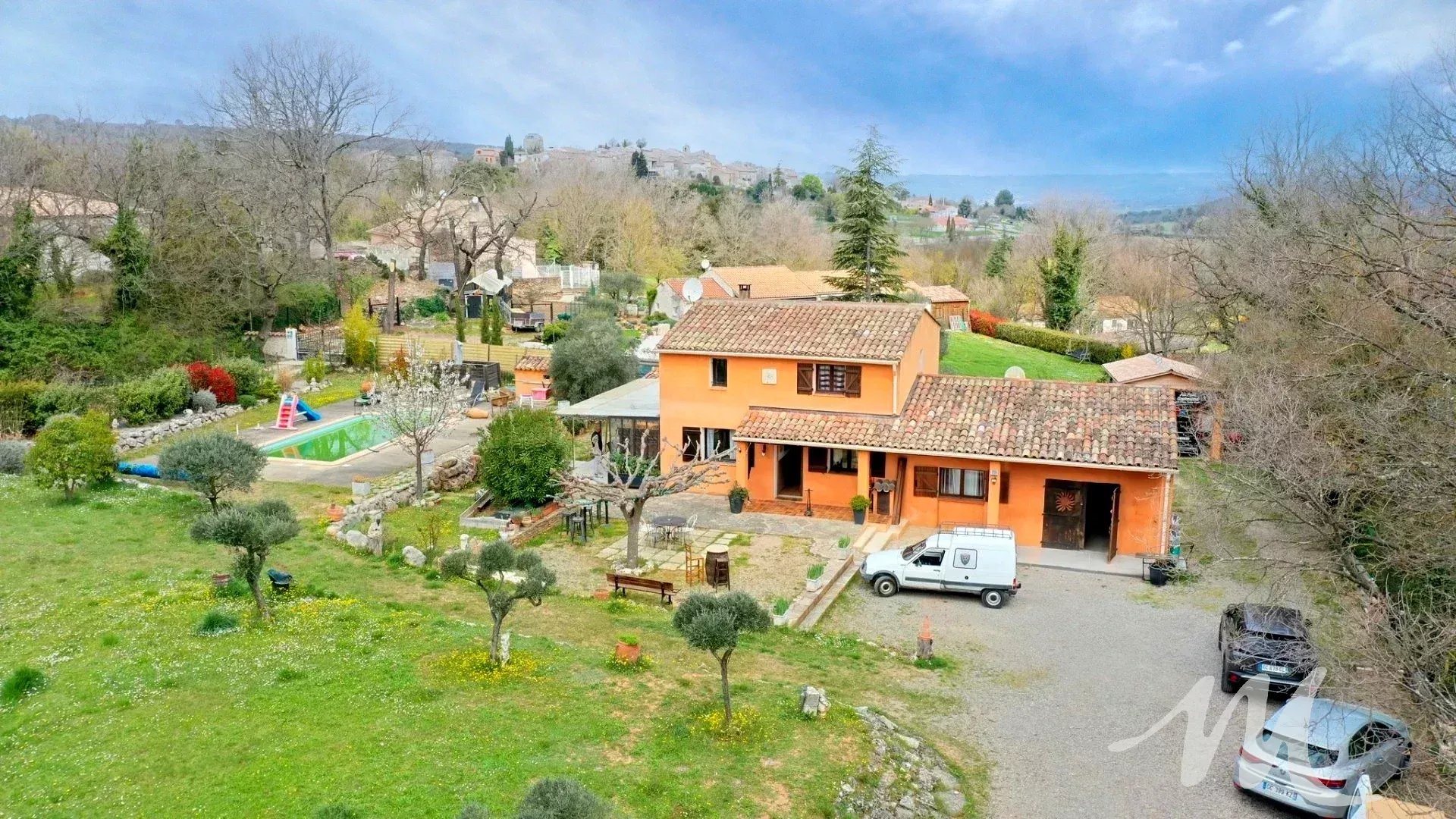 Maison à vendre, 133m², Montmeyan