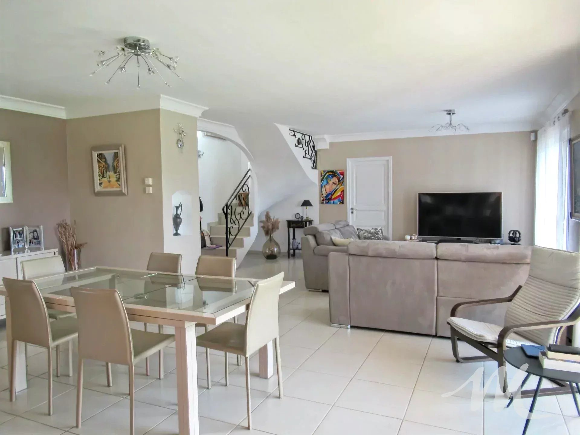 Maison à vendre, 174m², Tavernes