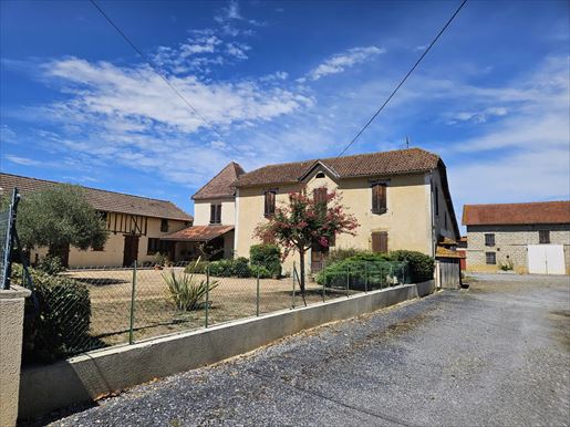 Maison 3 pièces 176 m² · à Viella · 176 m² · 268 000 €