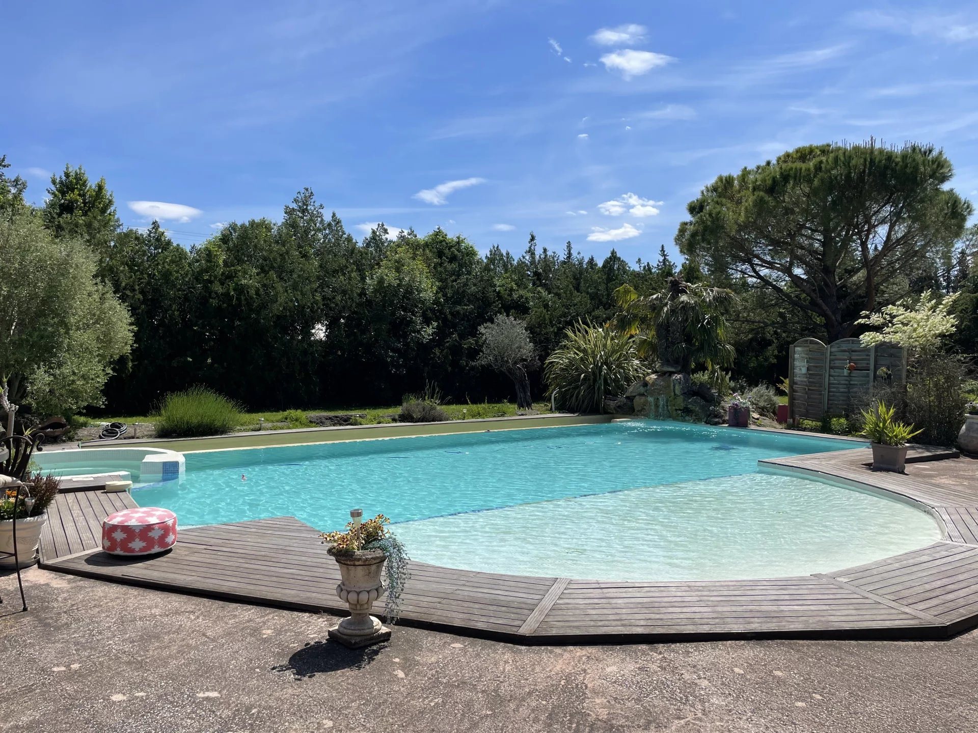 Maison à vendre, 375m², Mollégès