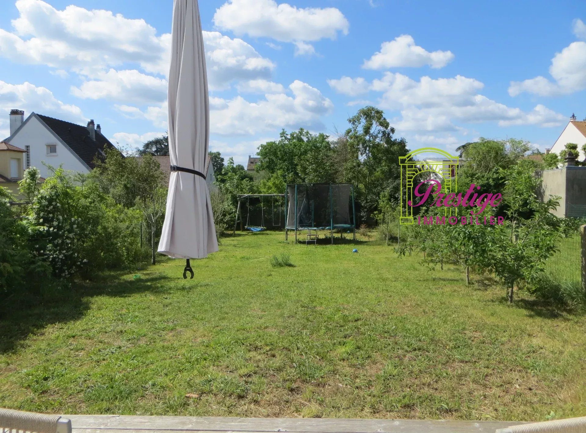 Maison à vendre, 138m², Le Mesnil-le-Roi