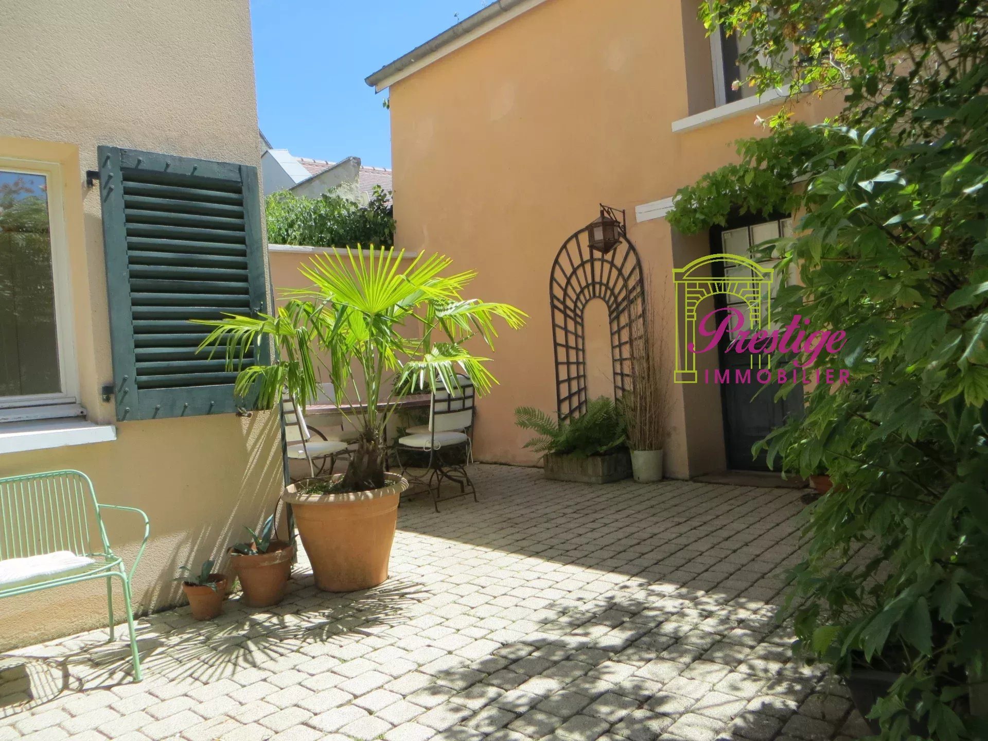 Maison à vendre, 147m², Le Mesnil-le-Roi