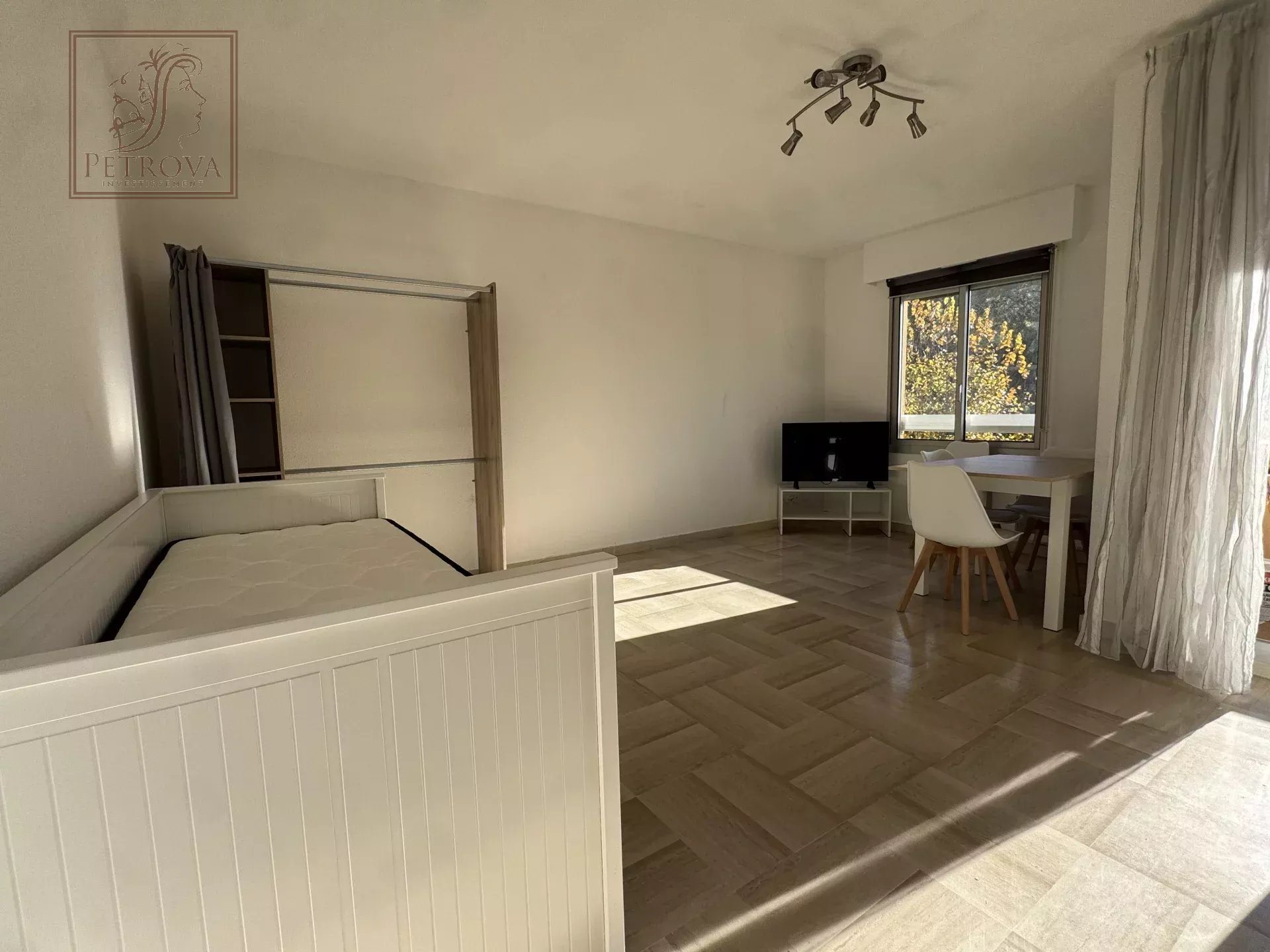 Appartement à louer, 26m², Nice