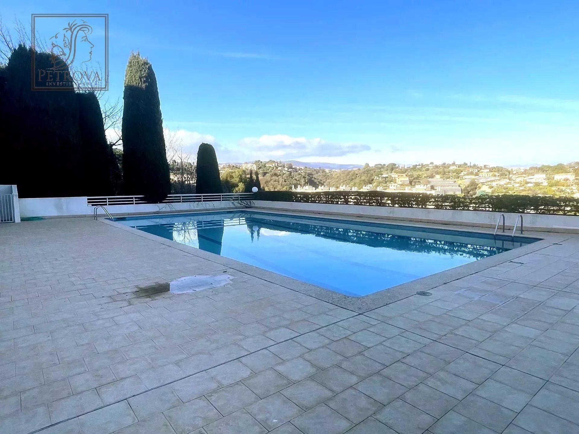 Appartement à louer, 61m², Nice