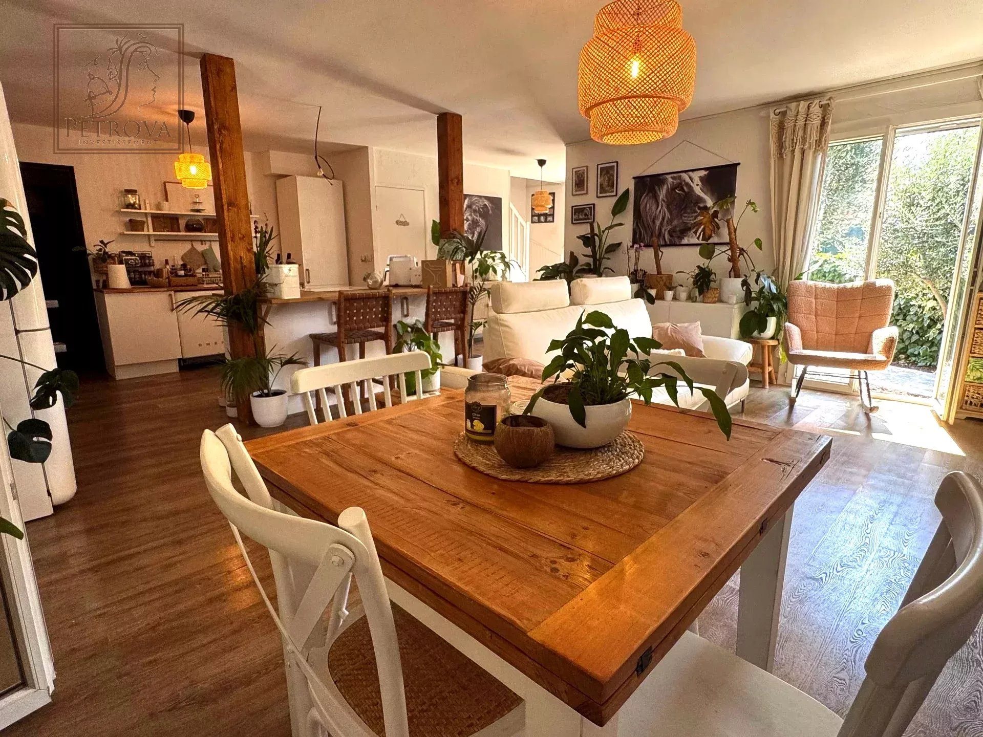 Maison à vendre, 114m², Carros