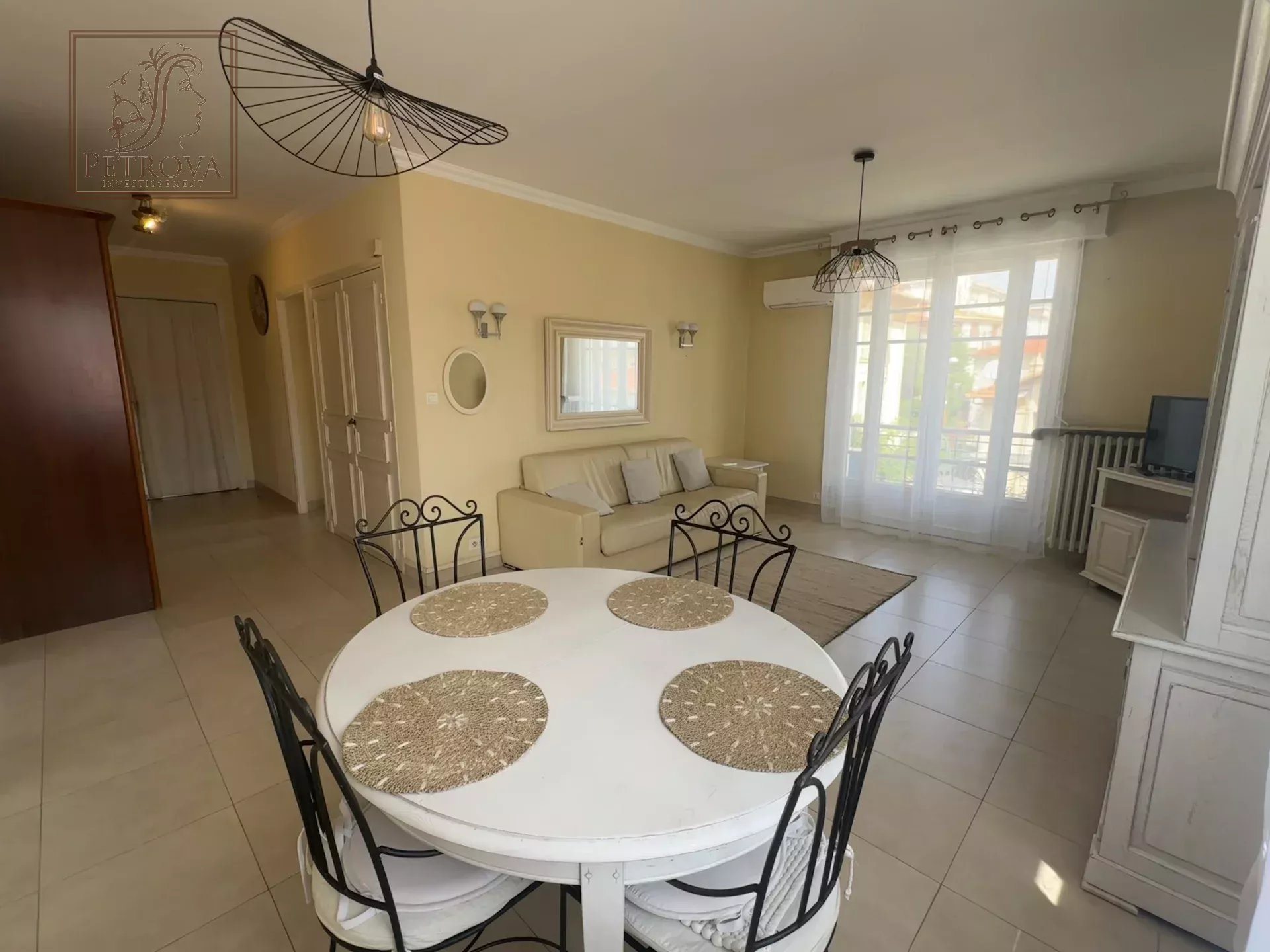 Appartement à louer, 82m², Nice