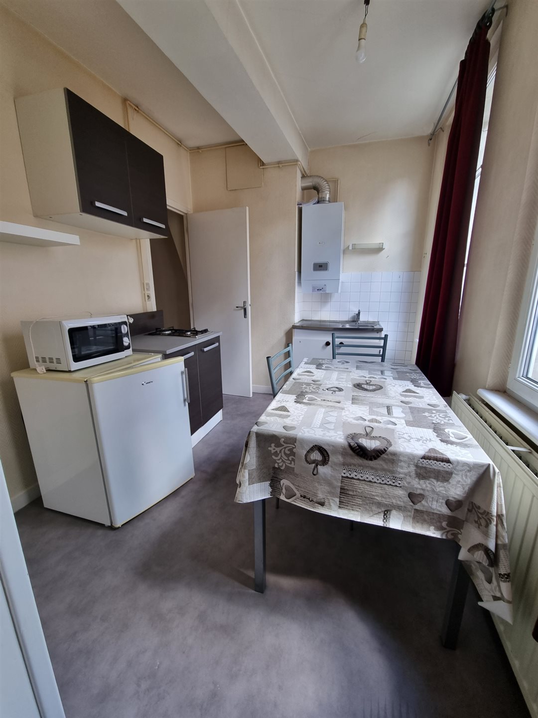 Appartement à louer, 30m², Laon