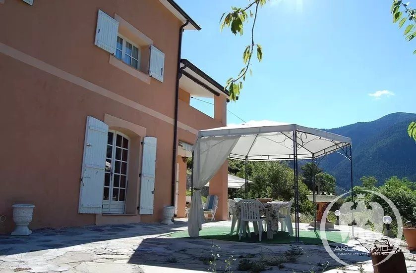Maison à vendre, 129m², La Brigue