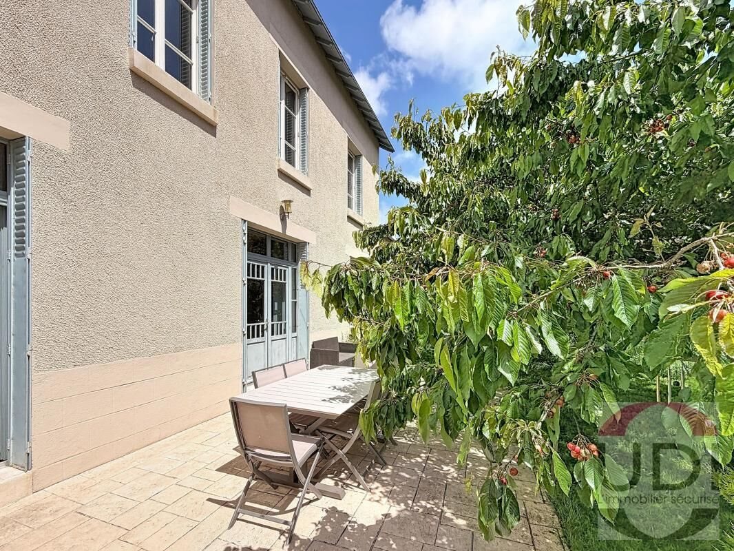 Maison à vendre, 218m², Saint-Vaury